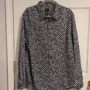 H&M Black and White Floral Slim Fit Casual Button Down Shirt